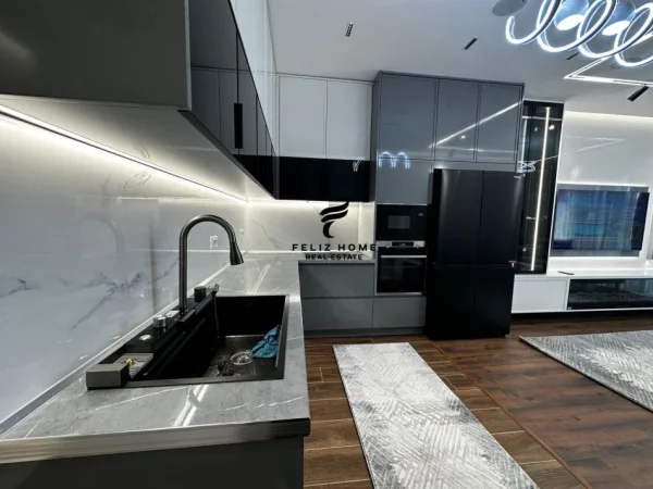 Tirane, jepet me qera apartament 2+1 Kati 3, 117 m² 1.000 € (FARMACIA 10)