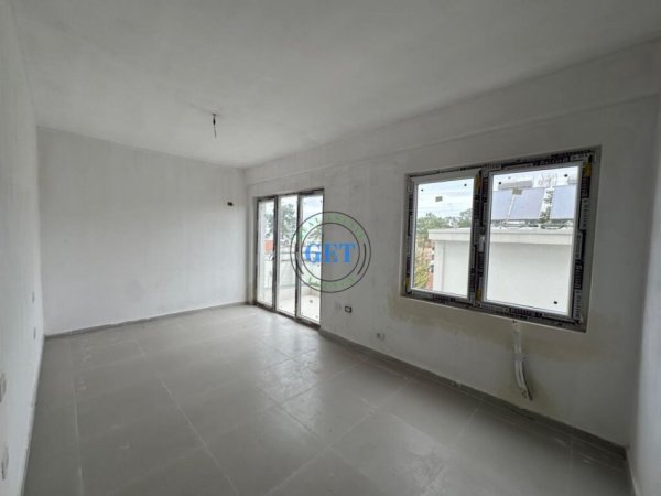 Durres, shitet apartament 2+1+Ballkon Kati 2, 103 m², 1500 euro m2  (Golem)