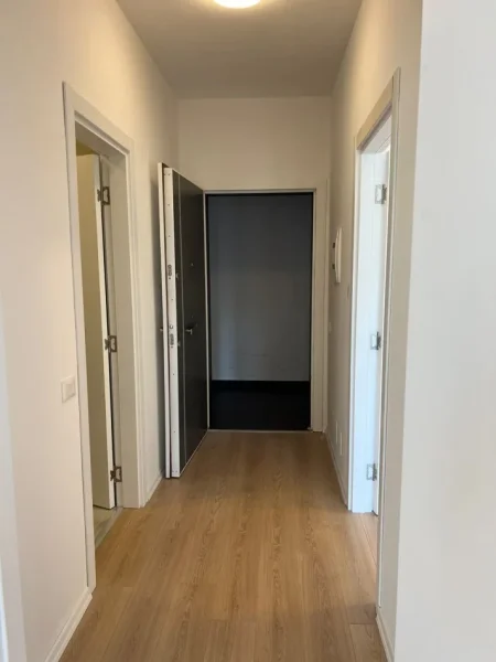 Zyre Me Qera 1+1 Tek Kompleksi Arlis, Farmacia 10 (ID BZ2257) Tirane.