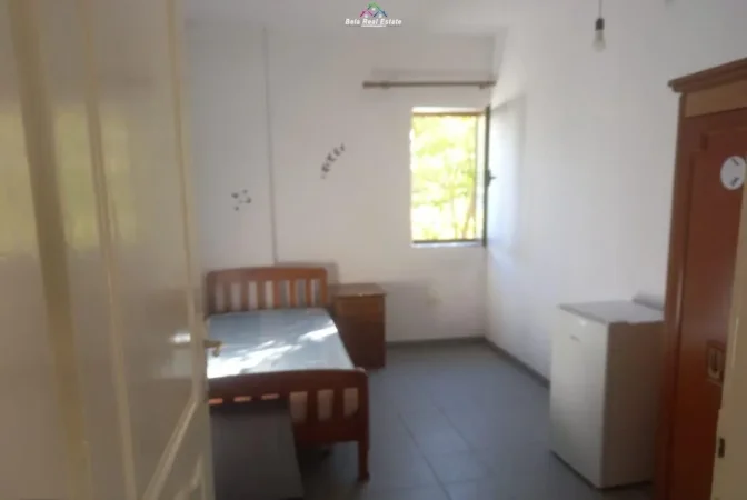 Tirane, jepet me qera Vile 3+1 Kati 2, 120 m² 500 € (Ish Tregu Elektrik)