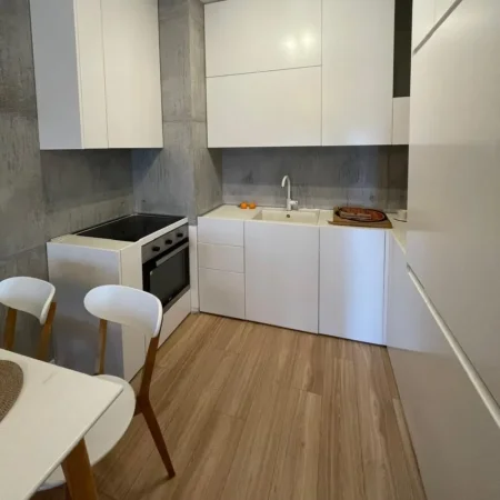 Tirane, shitet apartament 1+1 , 61 m² 148.000 € (21 Dhjetori)