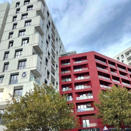 Tirane, shitet apartament 2+1 , 127 m² (Farmacia 10)