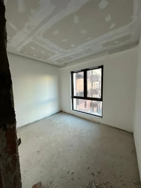 Tirane, jepet me qera zyre Kati 4, 73 m² 800 € (Myslym Shyri)