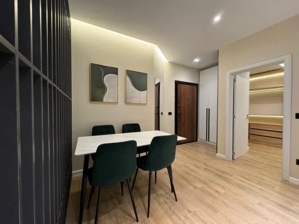Tirane, shitet apartament 1+1 , 55 m² 155.000 € (Parku Olimpik)