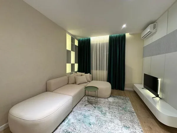 Tirane, shitet apartament 1+1 , 55 m² 155.000 € (Parku Olimpik)
