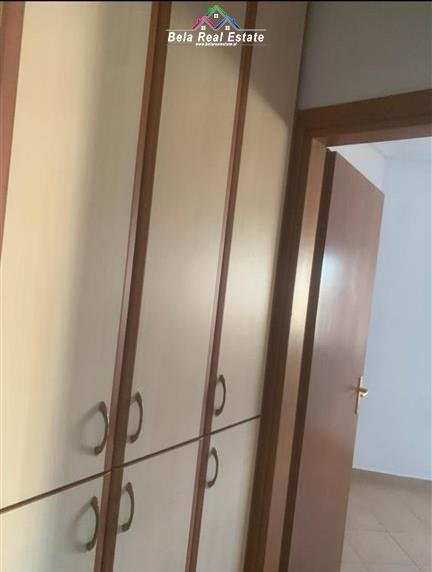 Tirane, jepet me qera apartament 2+1 Kati 7, 92 m² 450 € (rruga e dibres)