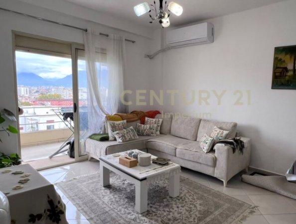 Tirane, shitet apartament 2+1+Ballkon Kati 8, 97 m² 120.000 € (Astir)