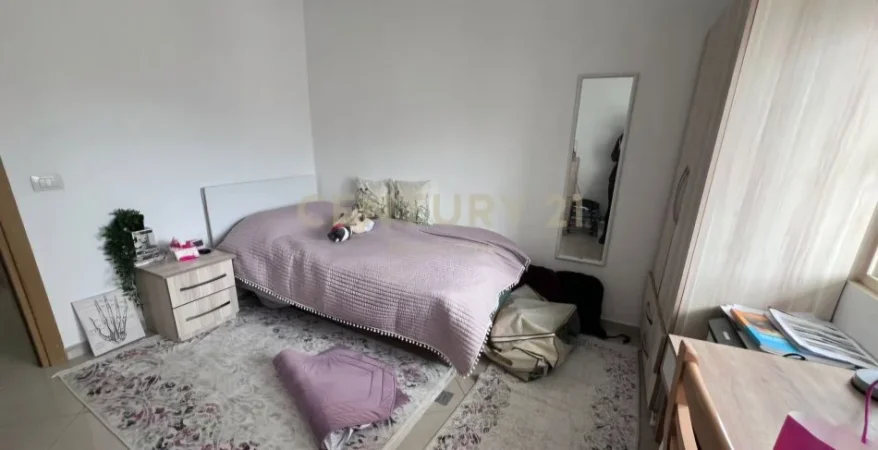 Tirane, shitet apartament 2+1+Ballkon Kati 8, 97 m² 120.000 € (Astir)