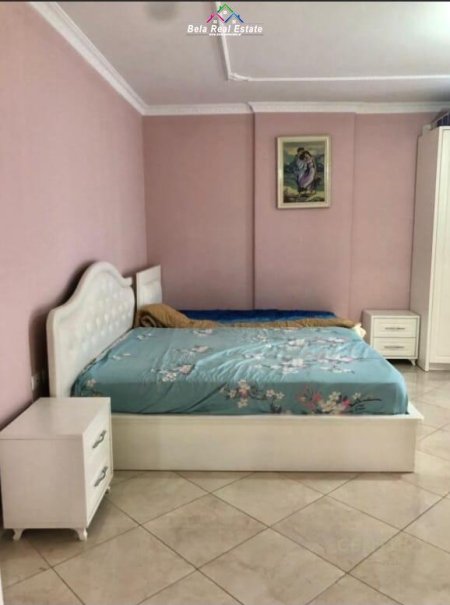 Tirane, jepet me qera apartament 2+1 Kati 3, 125 m² 600 € (astir)