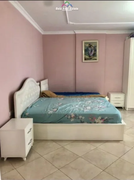 Tirane, jepet me qera apartament 2+1 Kati 3, 125 m² 600 € (astir)