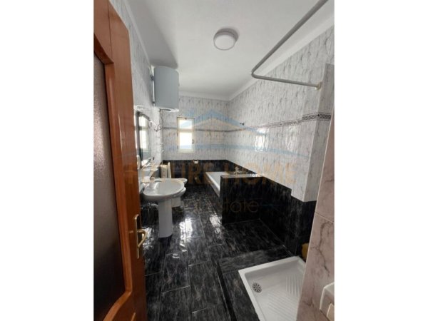Tirane, jepet me qera Vile 2 Katshe , 120 m² 1.000 € (21 Dhjetori)