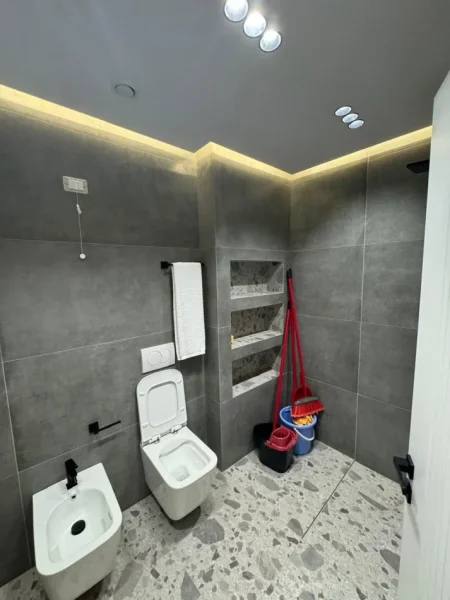 Tirane, shitet apartament 2+1+Ballkon Kati 11, 125 m² 580.000 € (Lake View Residence | Liqeni)