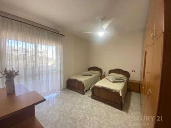 Tirane, shes apartament 3+1+Aneks+Ballkon Kati 6, 120 m² 216.600 € (21 Dhjetori)