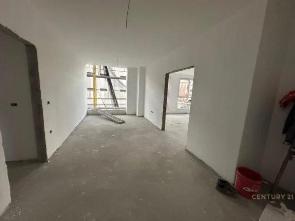 Tirane, shes apartament 4+1+Aneks+Ballkon Kati 2, 200 m² 375.000 € (Jordan Misja)