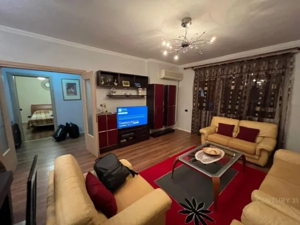 Tirane, jepet me qera apartament 2+1+Aneks+Ballkon Kati 3, 94 m² 750 € (Stadiumi dinamo)