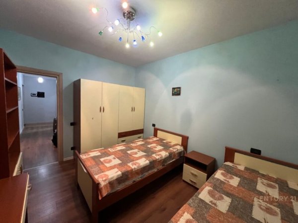 Tirane, jepet me qera apartament 2+1+Aneks+Ballkon Kati 3, 94 m² 750 € (Stadiumi dinamo)