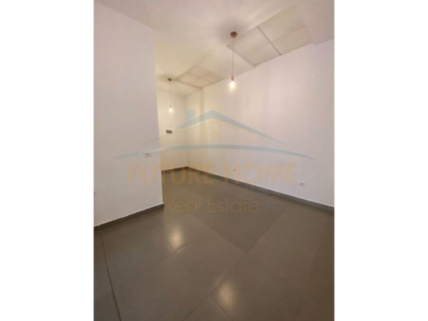 Tirane, jepet me qera apartament 1+1 Kati 0, 37 m² 400 € (Selvia)