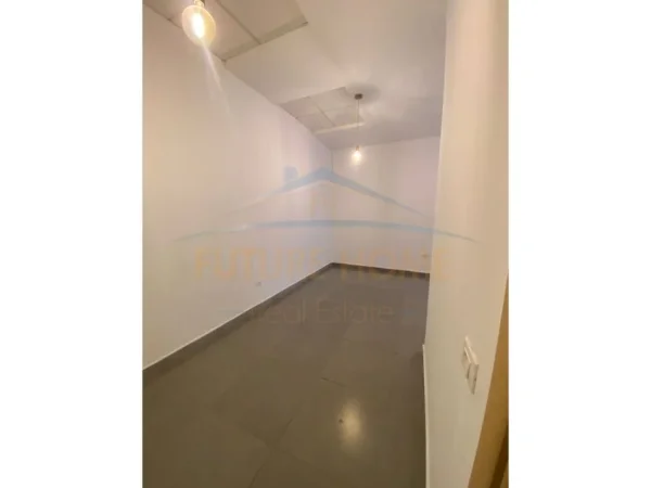 Tirane, jepet me qera apartament 1+1 Kati 0, 37 m² 400 € (Selvia)
