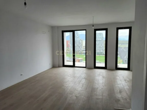Tirane, shitet apartament 2+1+Ballkon Kati 6, 147 m² 500.000 € 