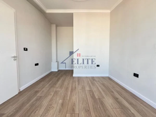 Tirane, shitet apartament 2+1+Ballkon Kati 7, 120 m² 125.000 € (Fresk)