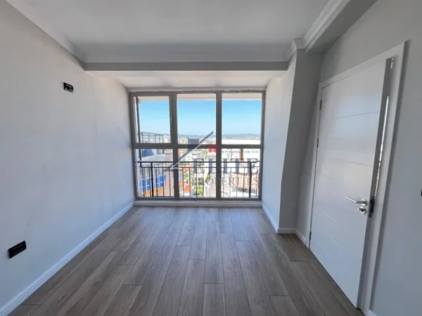 Tirane, shitet apartament 2+1+Ballkon Kati 7, 120 m² 125.000 € (Fresk)