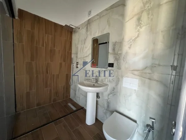 Tirane, shitet apartament 2+1+Ballkon Kati 7, 120 m² 125.000 € (Fresk)