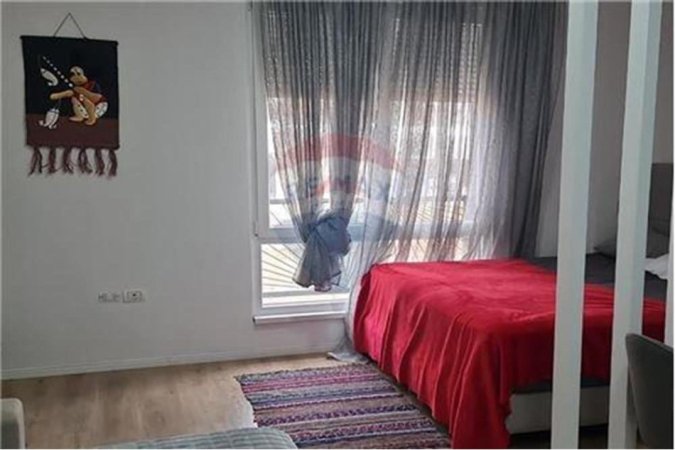 Tirane, jepet me qera garsonier , 450 € (Oxhaku)