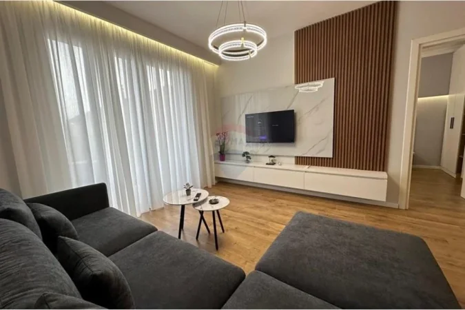 Tirane, shitet apartament 1+1 Kati 1, 70 m² 177.000 € (Rruga e Dibrës - Shkolla e Kuqe)