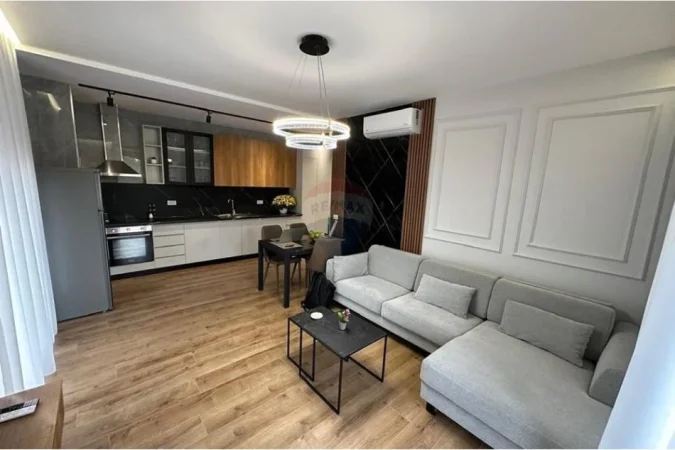 Tirane, shitet apartament 1+1 Kati 1, 88 m² 196.000 € (Rruga e Dibrës - Shkolla e Kuqe)
