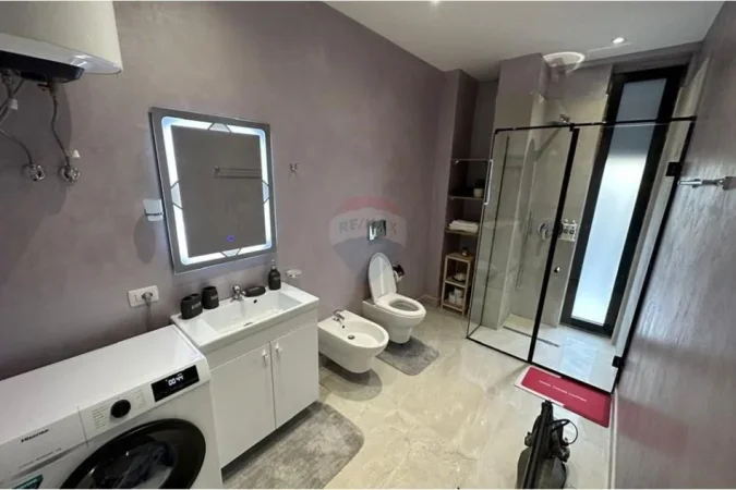 Tirane, shitet apartament 1+1 Kati 1, 88 m² 196.000 € (Rruga e Dibrës - Shkolla e Kuqe)