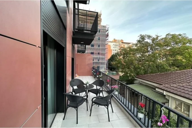 Tirane, shitet apartament 1+1 Kati 1, 88 m² 196.000 € (Rruga e Dibrës - Shkolla e Kuqe)