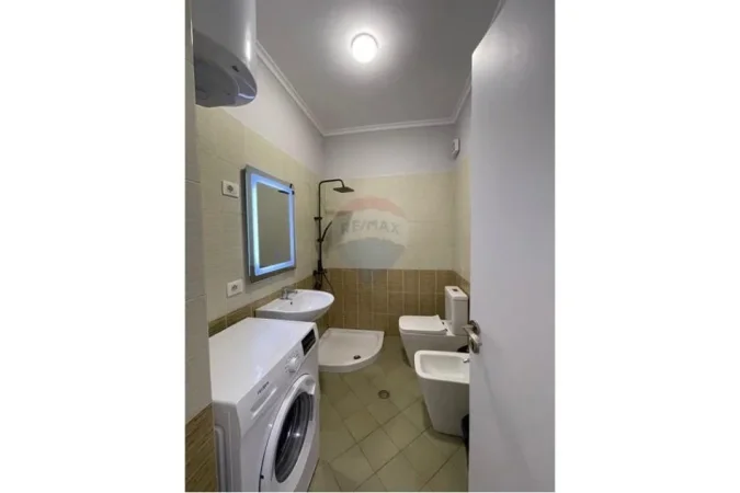 Tirane, shitet apartament 1+1 Kati 6, 74 m² 118.000 € (Astir)