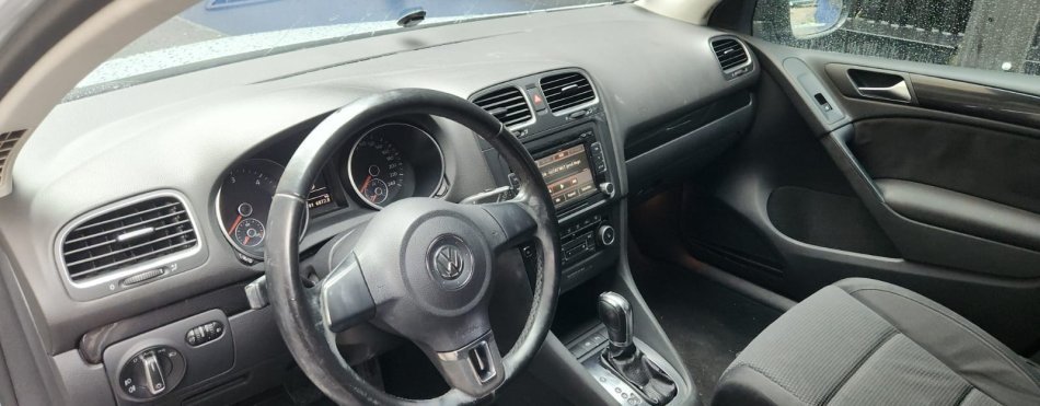 Tirane, shitet makine VW Nafte, gri metalizato automatik Klima