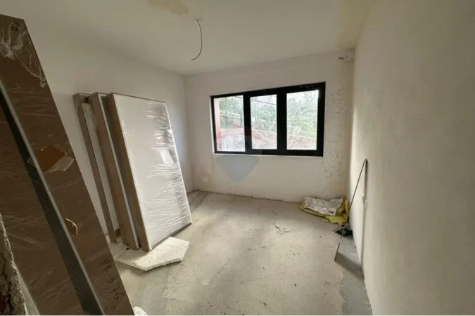 Tirane, shitet apartament 1+1 , 120.000 € (Kodra e Diellit)