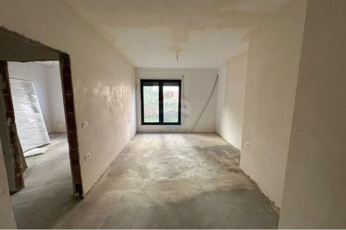 Tirane, shitet apartament 1+1 , 120.000 € (Kodra e Diellit)