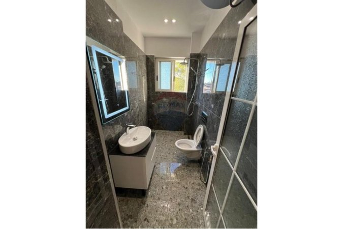 Tirane, shitet apartament 1+1 , 125.000 € (Rruga e Durresit)