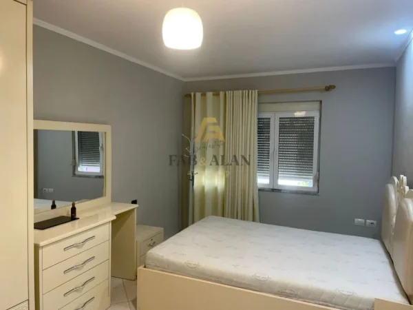 Tirane, jepet me qera apartament 1+1 Kati 3, 400 € (Astir, Vila L)