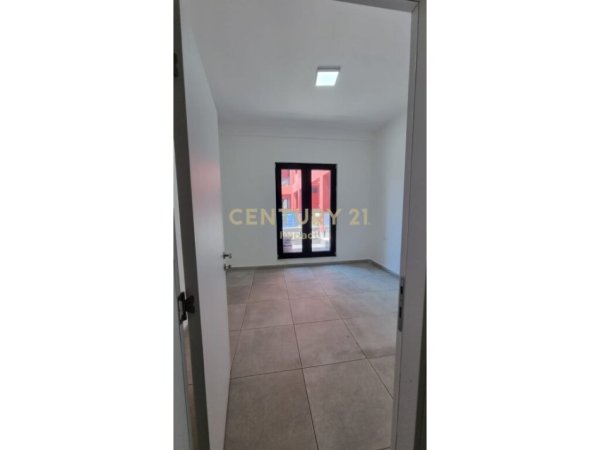 Tirane, shes apartament 2+1+VERAND(50M2) , 94 m² 190.800 € (Kompleksi Arlis, Farmacia 10, Rruga e Dibrës)