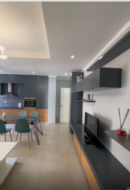Tirane, jepet me qera apartament 2+1 Kati 6, 110 m² 600 € (Liqeni i Thate)