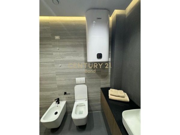 Tirane, shes apartament 2+1+2+POST PARKIMI , 126 m² 580.000 € (Residenca Lake View, Liqeni i Tiranës)