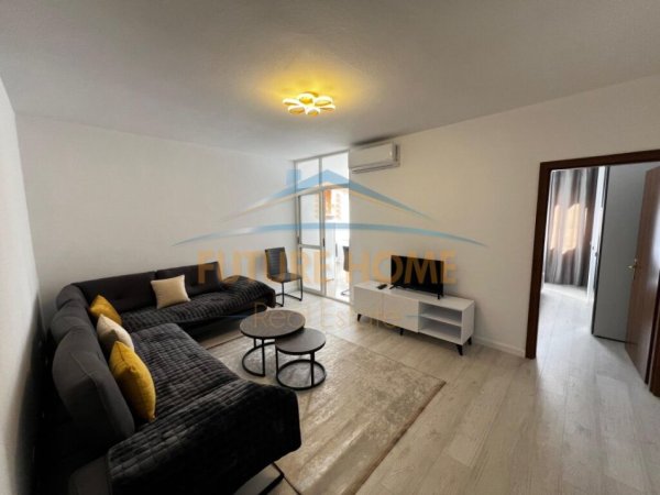 Tirane, jap me qera apartament 1+1 Kati 3, 60 m² 680 € (Komuna E Parisit)