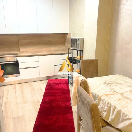 Tirane, jepet me qera apartament 2+1+Ballkon Kati 3, 103 m² 10.000 € (kopshti zoologjik)