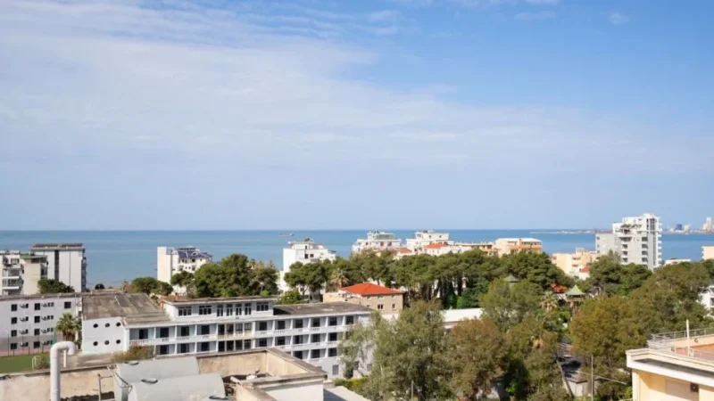 Durres, shitet apartament 2+1+Aneks+Ballkon Kati 7, 116 m² 155.000 € (Rruga Pavaresia)