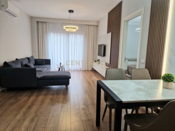Tirane, shes apartament 1+1 Kati 1, 70 m² 177.500 € (Shkolla e Kuqe, Neom103576)
