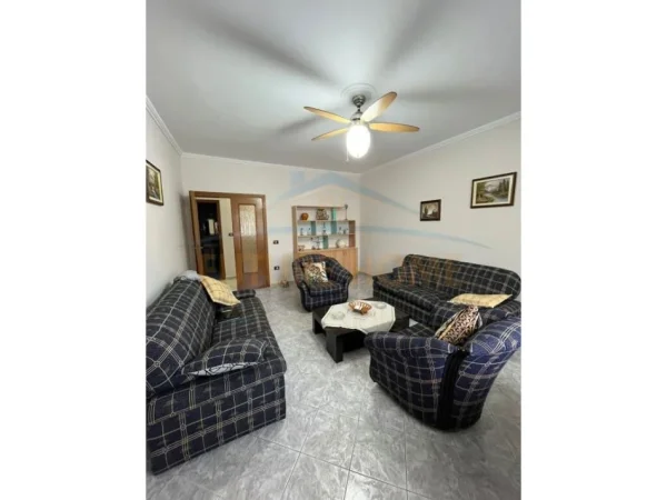 Tirane, shitet apartament 2+1+Ballkon Kati 6, 114 m² 216000 € (21 Dhjetori)