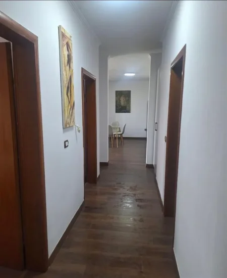 Tirane, shitet apartament 2+1+Ballkon Kati 5, 120 m² 175.000 € (Don Bosko)