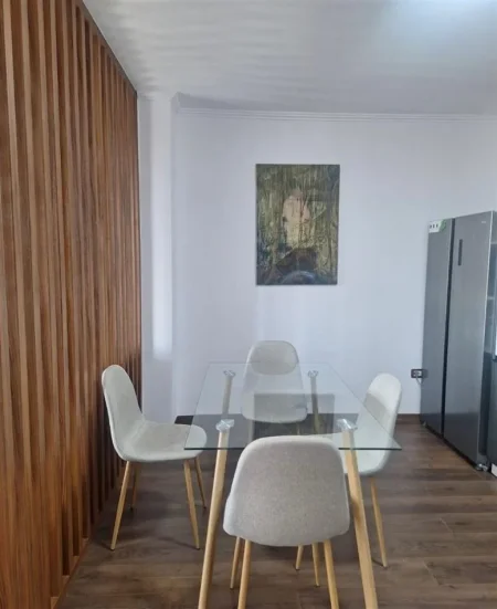 Tirane, shitet apartament 2+1+Ballkon Kati 5, 120 m² 175.000 € (Don Bosko)