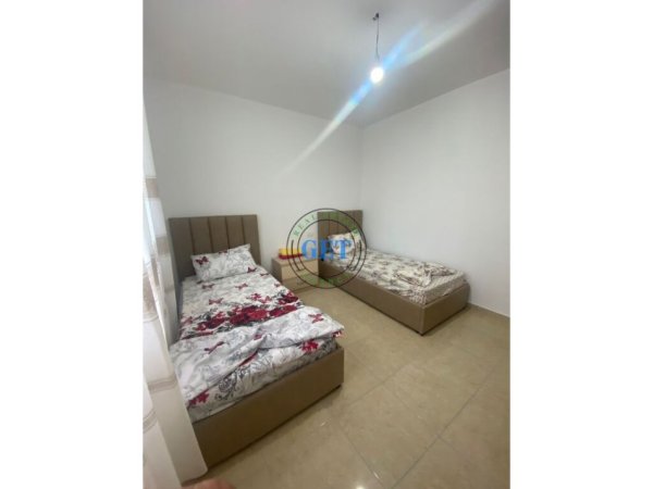 Durres, jepet me qera apartament 2+1 Kati 1, 90 m² 400 € (ISH URT, Durres)