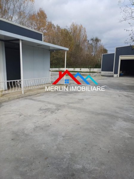 Tirane, jepet me qera ambjent biznesi Kati 0, 350 m² 2.500 € (Rinas)