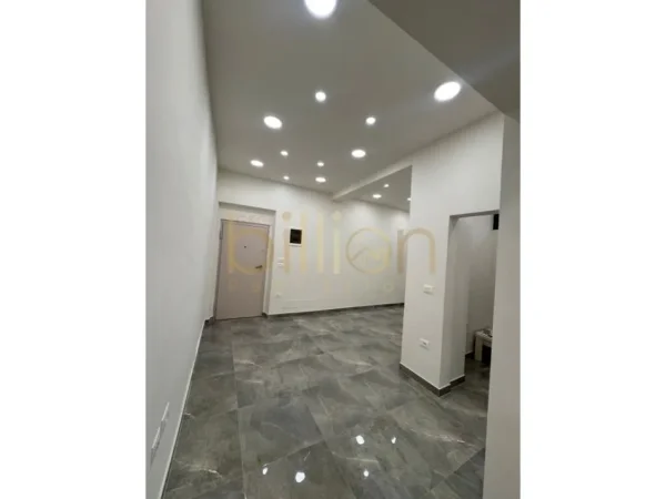 Tirane, shitet ambjent biznesi Kati -1, 89 m² 565.000 € (Rr.Sulejman Delvina, Tirana, Albania)